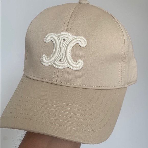 Celine Tan Cap with White Emblem - Picture 1 of 4